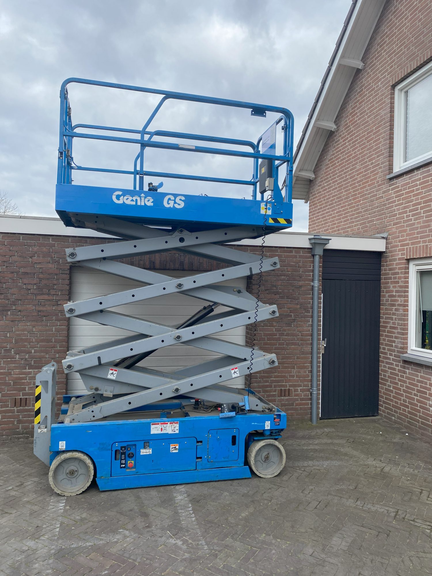 genie half hoog